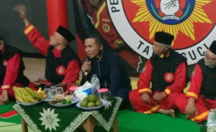 Dandim 0824 Jember Ajak Pesilat Padepokan Tapak Suci Bina Manggala Waspada Bahaya Laten Komunis