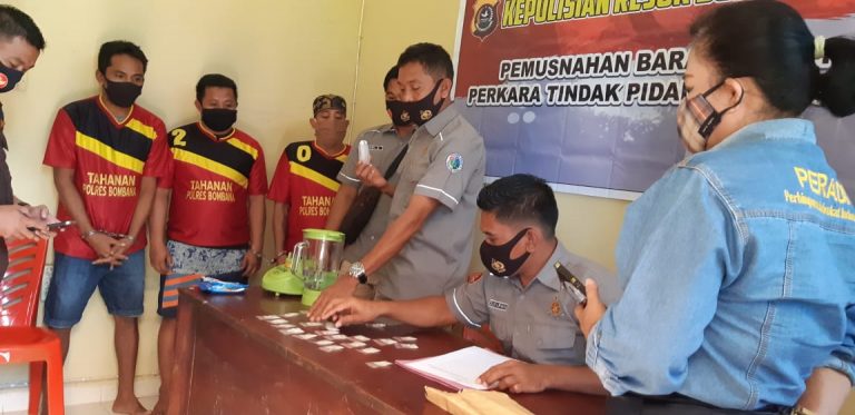 Satres Narkoba Polres Bombana Musnahkan 21,2573 gram Narkotika Jenis Sabu