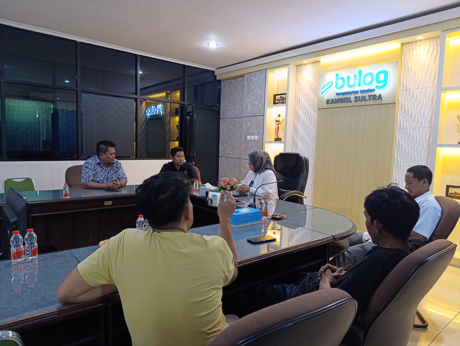 Terkait Harga Gabah , DPD Tani Lakukan Audiensi Bersama Perum Bulog Sultra Terkait Harga Gabah , DPD Tani Lakukan Audiensi Bersama Perum Bulog Sultra
