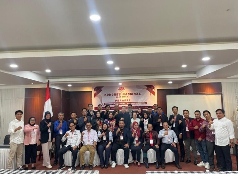 KONGRES NASIONAL LUAR BIASA PERADRI TERLAKSANA DI MAKASSAR